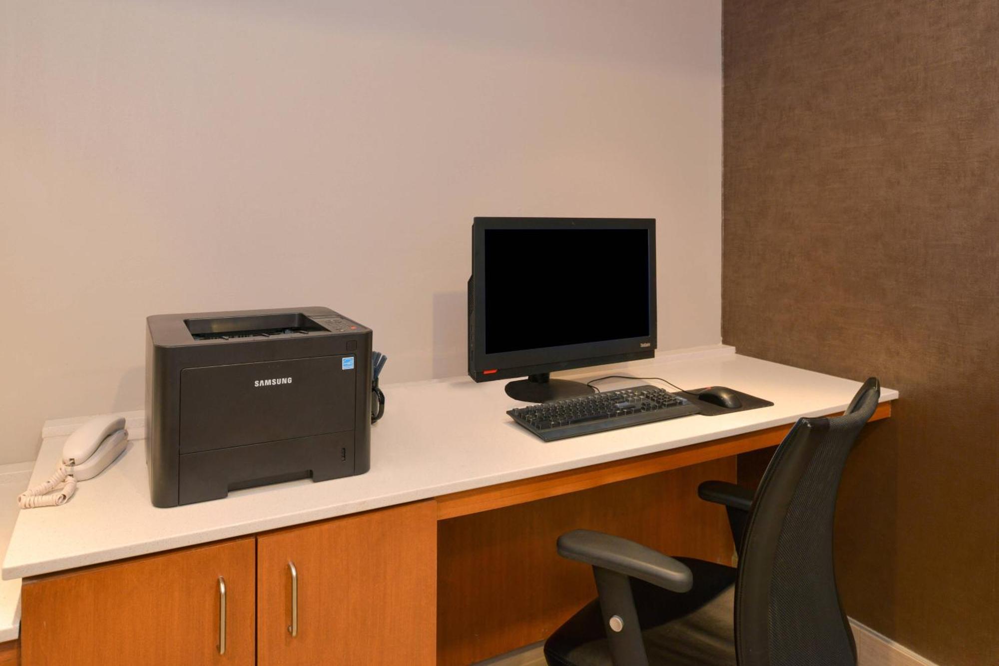 Springhill Suites Durham Chapel Hill Exterior photo
